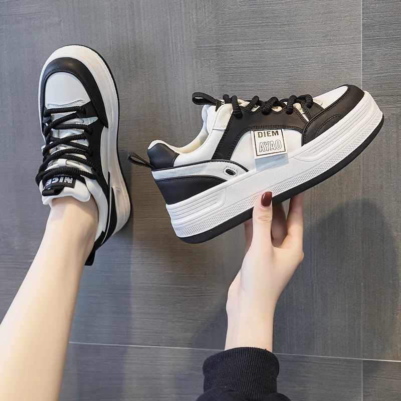 A Fairy Tale Of A Pair Of Shoes Anti-Slip Wear-Resistant Low-Top Skateboard Shoes Women's-17