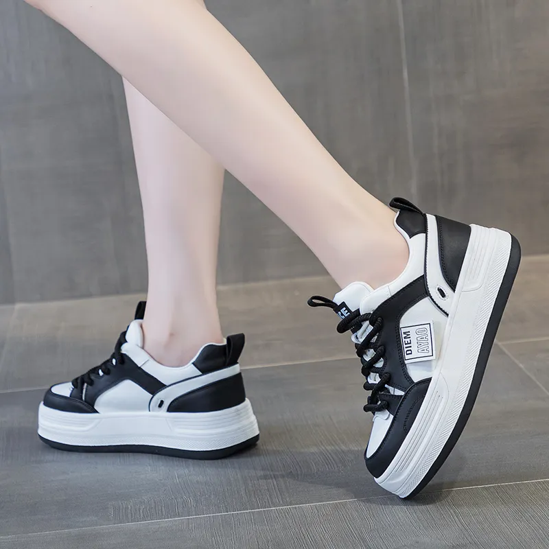 A Fairy Tale Of A Pair Of Shoes Anti-Slip Wear-Resistant Low-Top Skateboard Shoes Women's-15