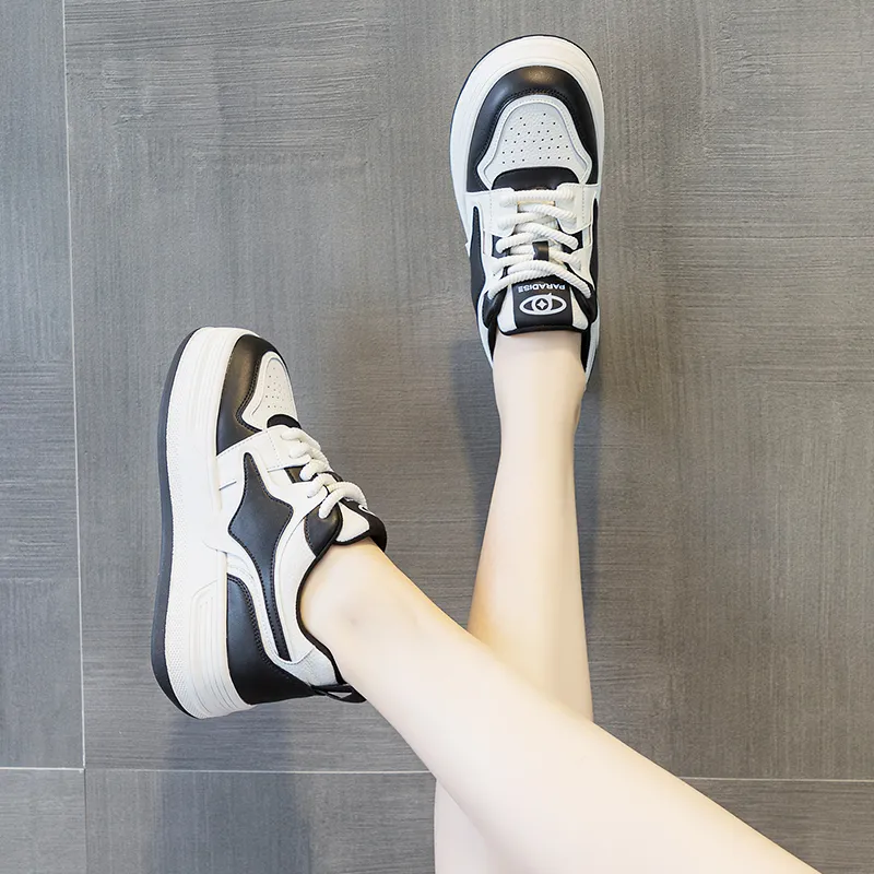A Fairy Tale Of A Pair Of Shoes Anti Slip Wear Resistant Low Top Skateboard Shoes Women's-8