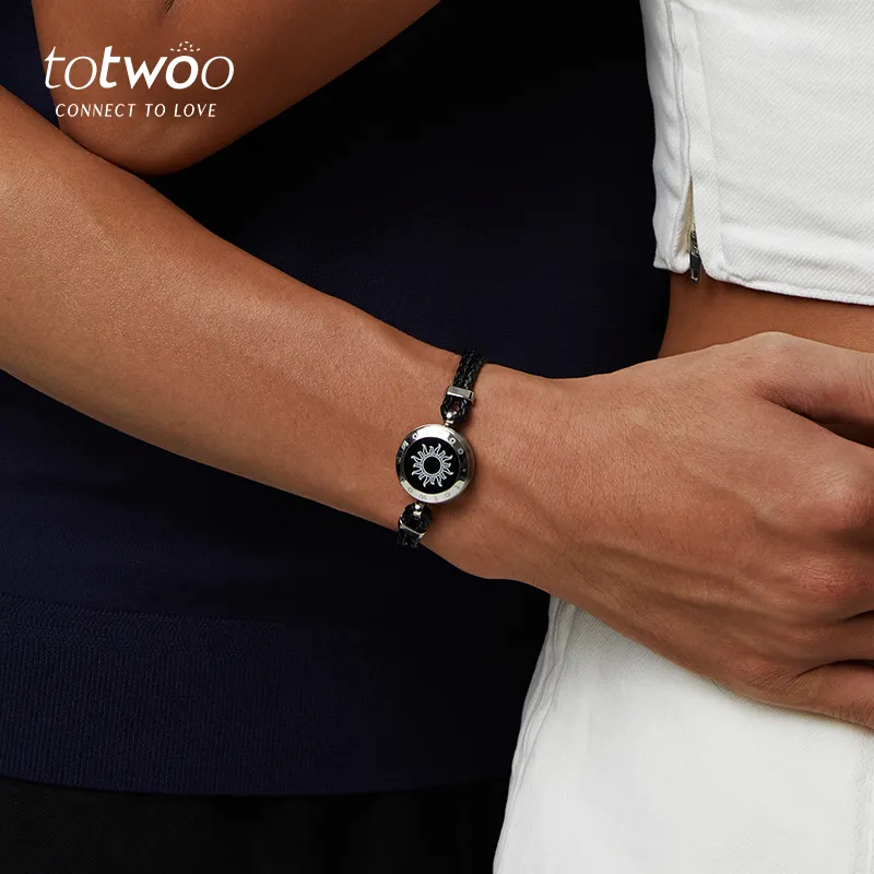 TOTWOO Haoshi Titanium Steel Bracelet Pair Unisex-4