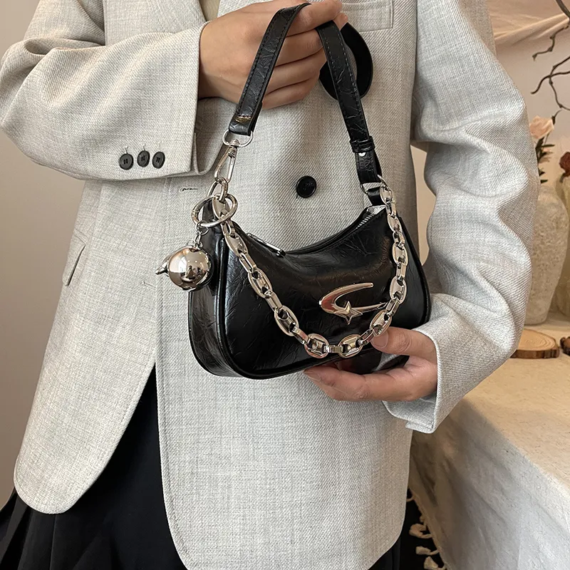 Dusen Kangaroo PU Shoulder Bag Regular Women's Black/White/Silver-15