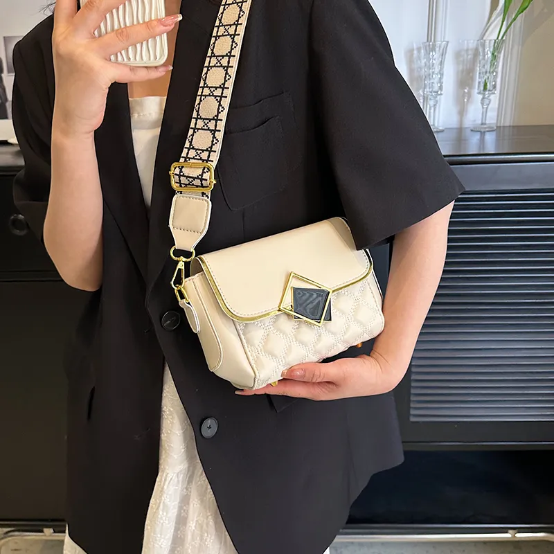 Dusen Kangaroo PU Shoulder Bag Women's Black/White-5