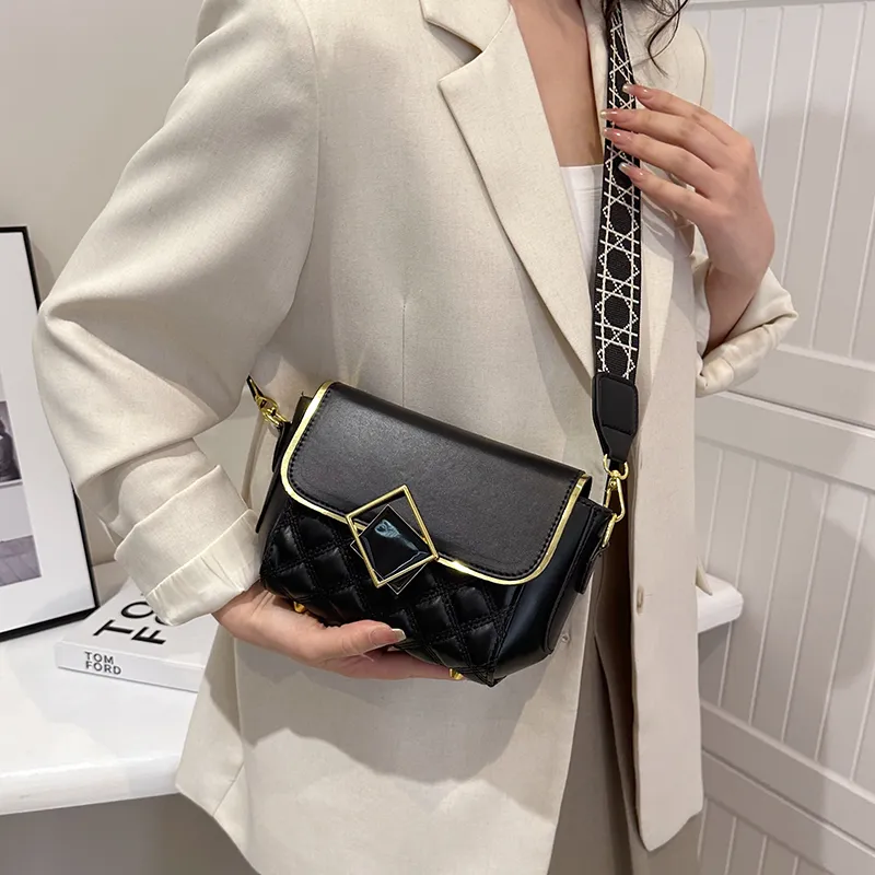 Dusen Kangaroo PU Shoulder Bag Women's Black/White-11