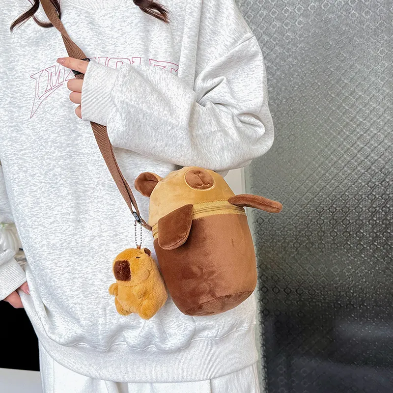 Dusen Kangaroo Plush Shoulder Bag Unisex White/Light Brown-6