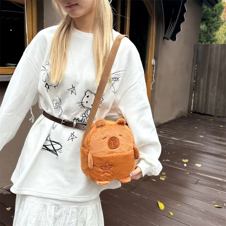 Dusen Kangaroo Plush Shoulder Bag Unisex White/Light Brown-14