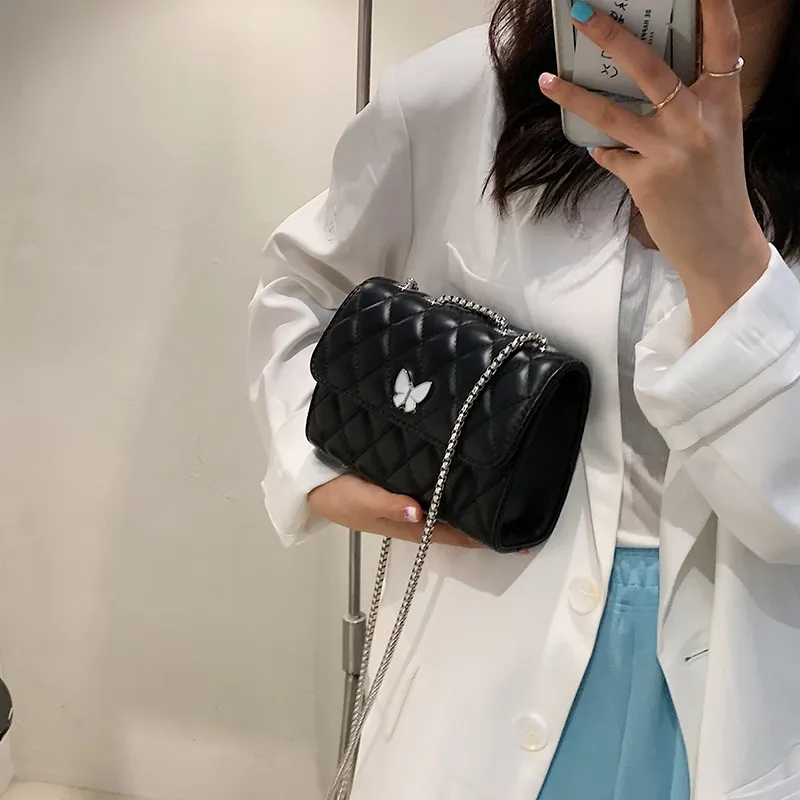 Dusen Kangaroo PU Shoulder Bag Regular Women's White/Black-8