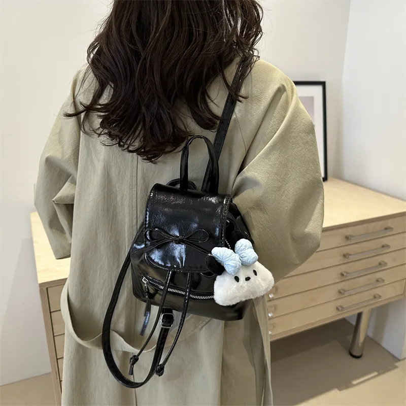 Dusen Kangaroo PU Backpack On The Shoulder Regular Women's Silver/White/Black/Red-14