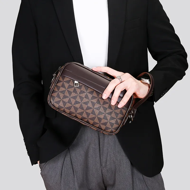 Dusen Kangaroo PU Shoulder Bag Regular Men's Black/Brown-5