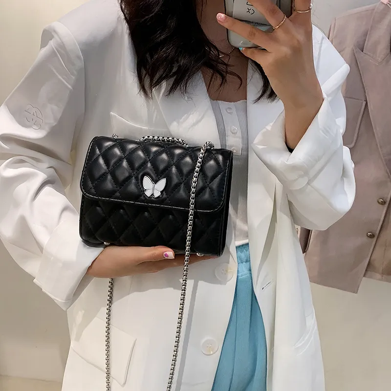 Dusen Kangaroo PU Shoulder Bag Regular Women's White/Black-7
