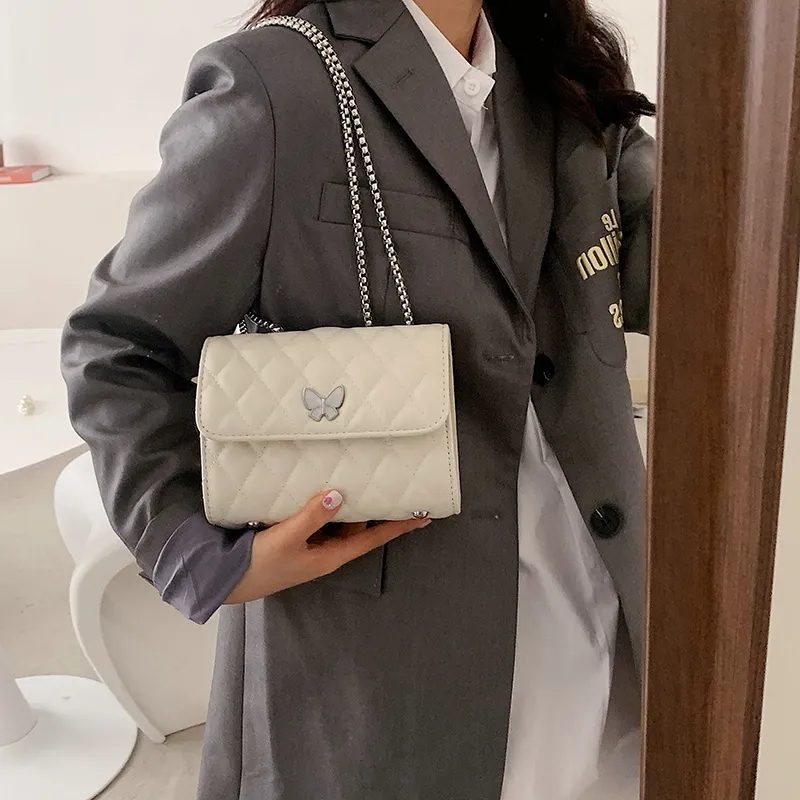 Dusen Kangaroo PU Shoulder Bag Regular Women's White/Black-4