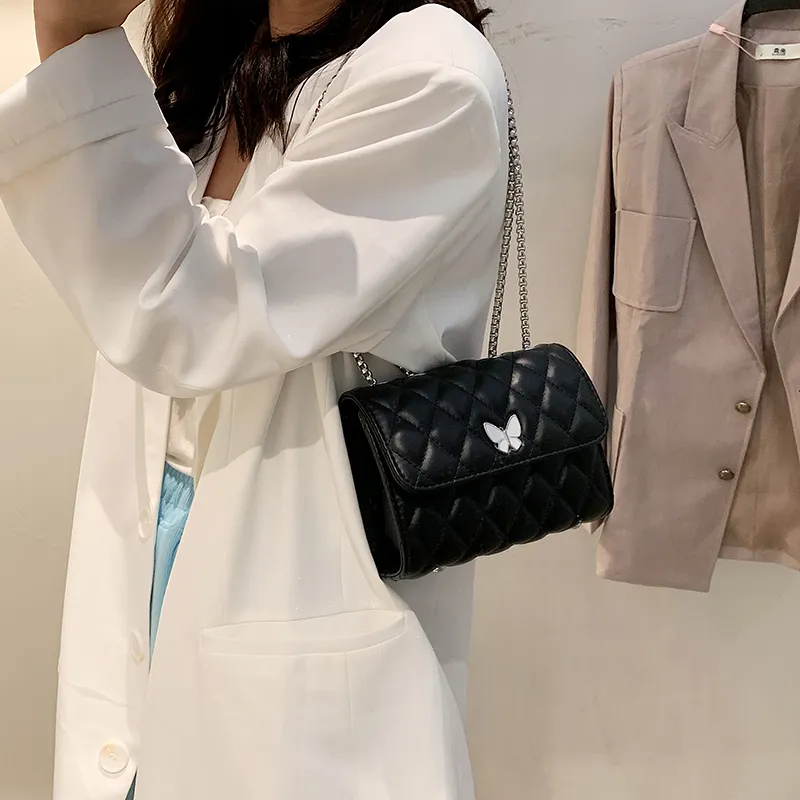 Dusen Kangaroo PU Shoulder Bag Regular Women's White/Black-10