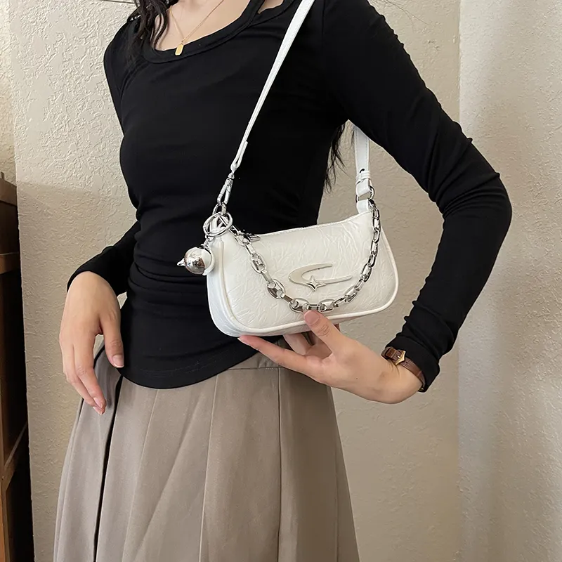 Dusen Kangaroo PU Shoulder Bag Regular Women's Black/White/Silver-4