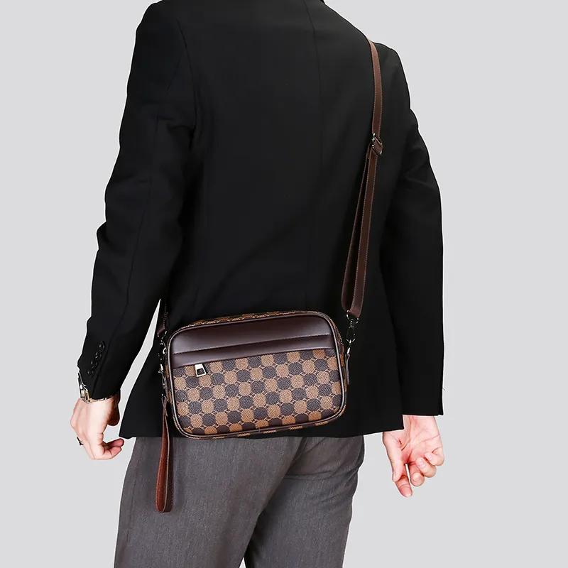 Dusen Kangaroo PU Shoulder Bag Regular Men's Black/Brown-2