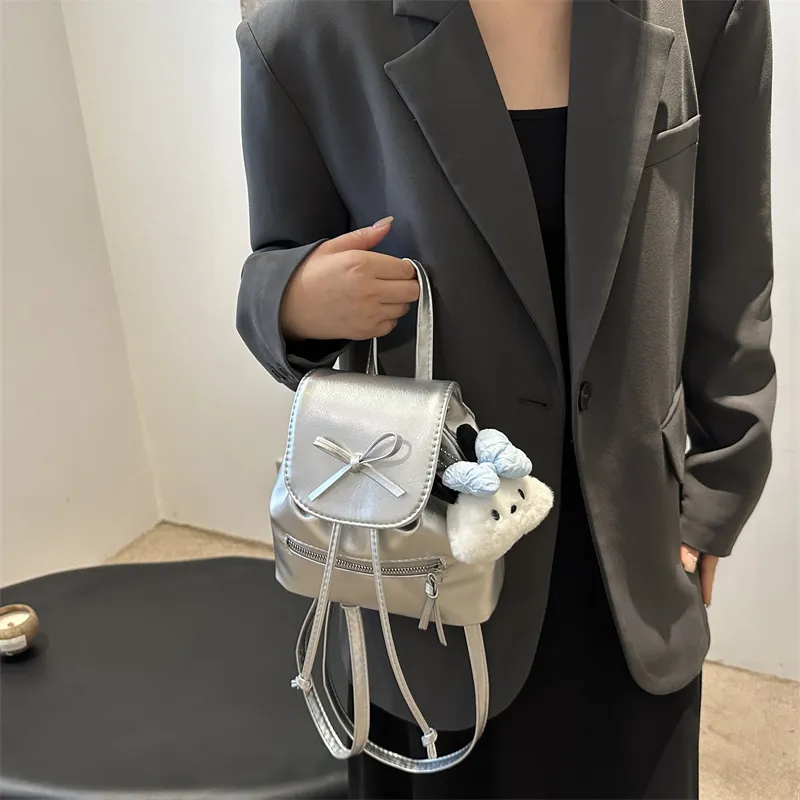 Dusen Kangaroo PU Backpack On The Shoulder Regular Women's Silver/White/Black/Red-1