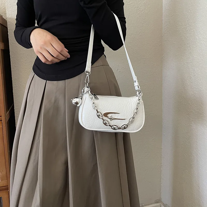 Dusen Kangaroo PU Shoulder Bag Regular Women's Black/White/Silver-3