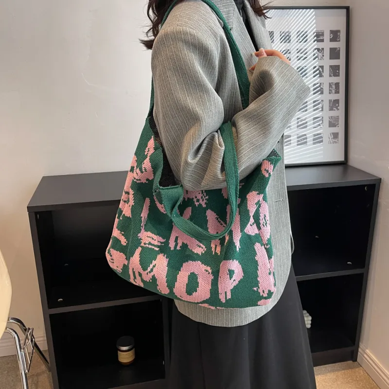 Dusen Kangaroo Knitted Fabric Shoulder Bag Regular Women's Black/Violet/Beige/Pink/Green & White/Green & Pink-34