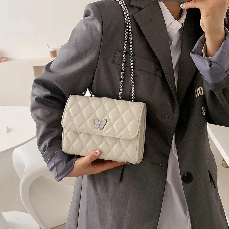 Dusen Kangaroo PU Shoulder Bag Regular Women's White/Black-5