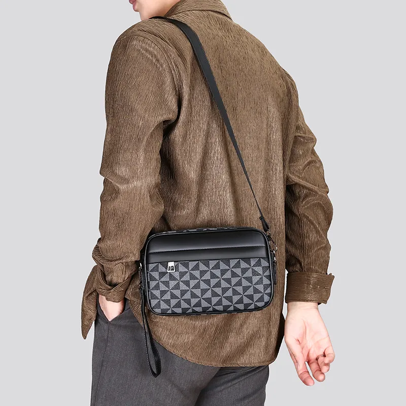 Dusen Kangaroo PU Shoulder Bag Regular Men's Black/Brown-13
