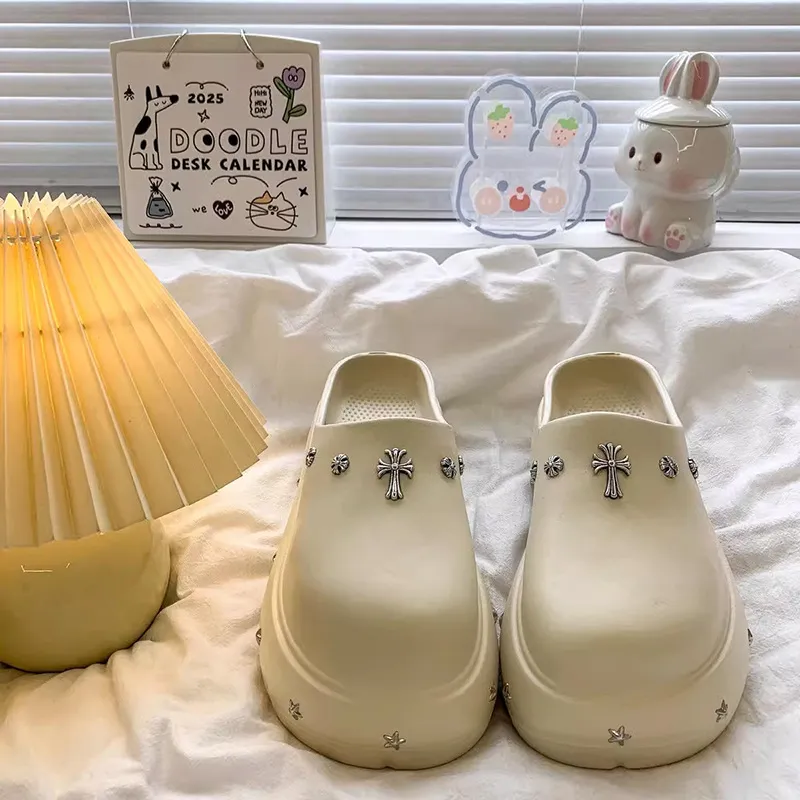 Xiang Ning Pai Slippers / Home Slippers-27