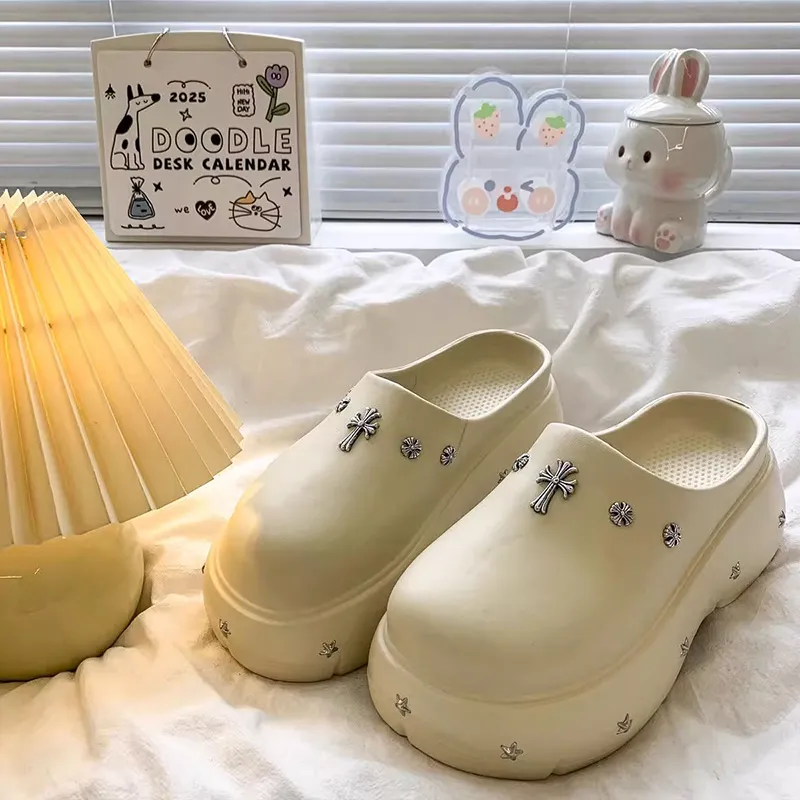 Xiang Ning Pai Slippers / Home Slippers-24