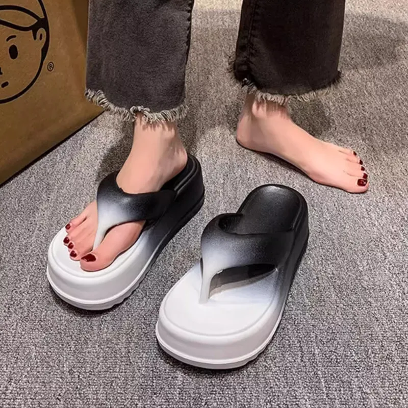 Xiang Ning Pai Color Block Minimalist Style Platform Height Increasing Design Petite Elegance Flip Flops-11