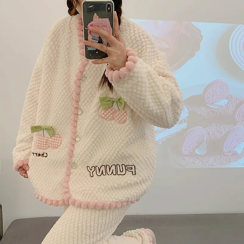 Xiang Ning Pai Women's Pajama Sets-3
