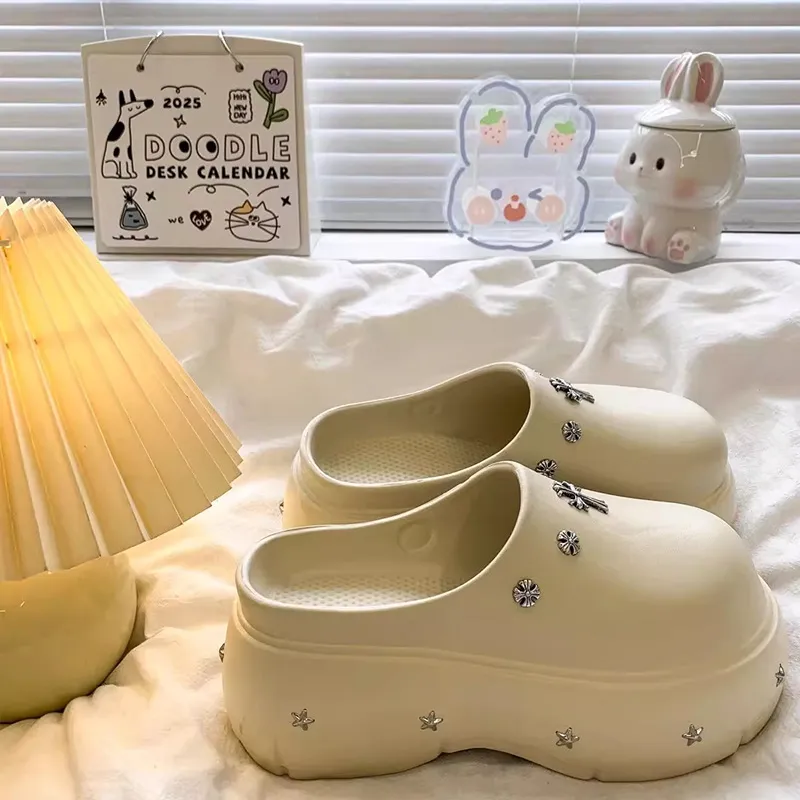 Xiang Ning Pai Slippers / Home Slippers-25