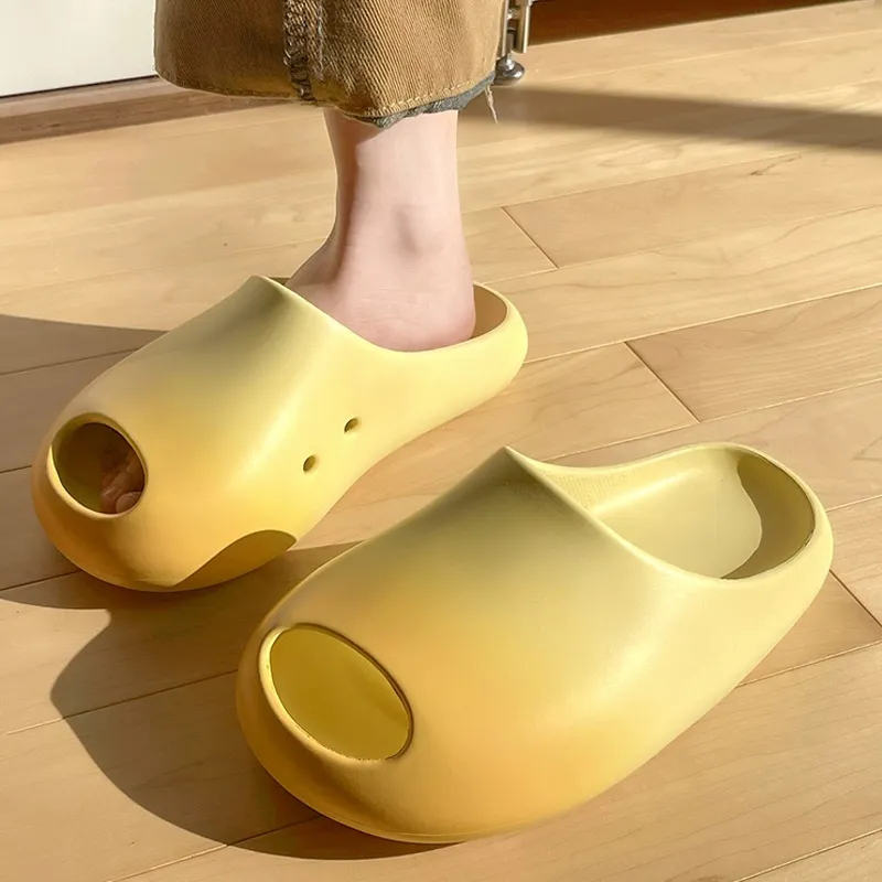Xiang Ning Pai Trendy Mango Gradient Design Couple Slippers With Soft And Bouncy Feeling, Minimalist Home Style-1