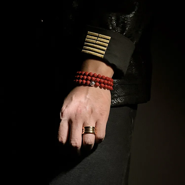 MOUNTAINS AND MANS Reconstructed Cinnabar Auspicious Fortune Beaded Bracelet Unisex-3