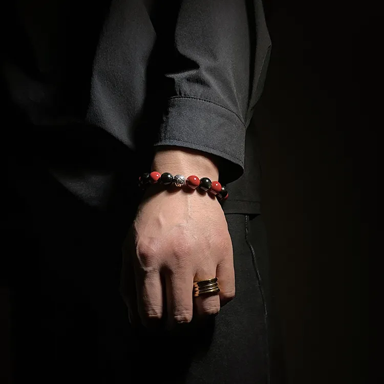 MOUNTAINS AND MANS Reconstructed Cinnabar Auspicious Beaded Bracelet Unisex-2