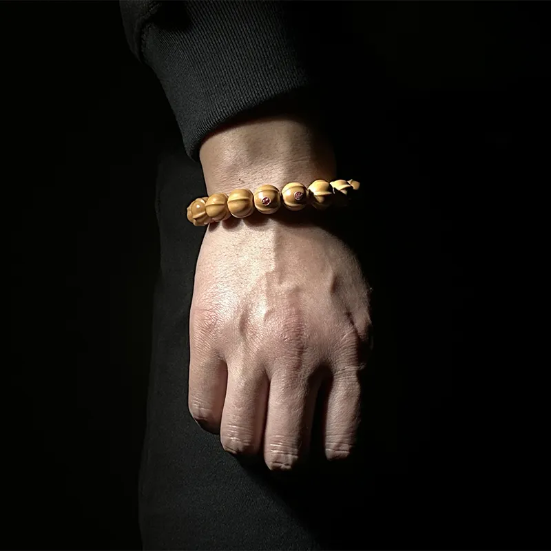 MOUNTAINS AND MANS Monkey Head Walnut New Chinese Style Good Luck Beaded Bracelet Unisex-2