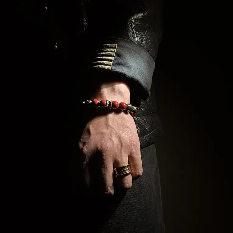 MOUNTAINS AND MANS Reconstructed Cinnabar Auspicious Beaded Bracelet Unisex-2