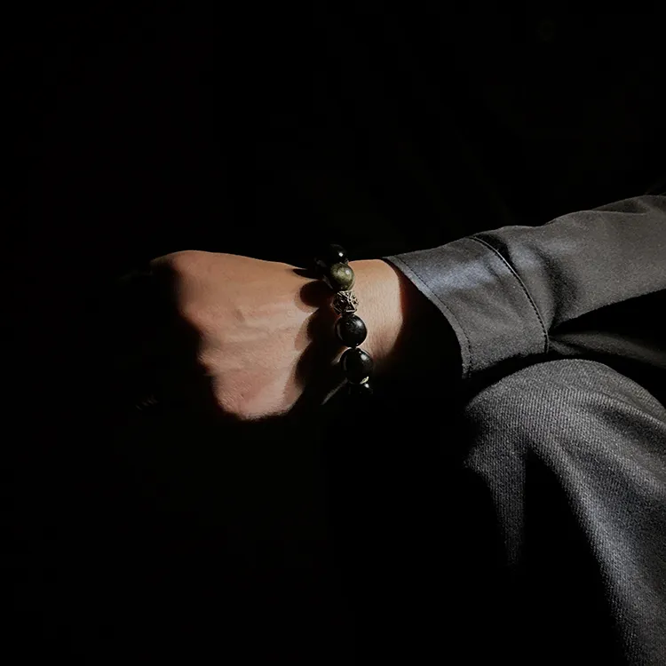 MOUNTAINS AND MANS Obsidian Fortune Beaded Bracelet Men's-8
