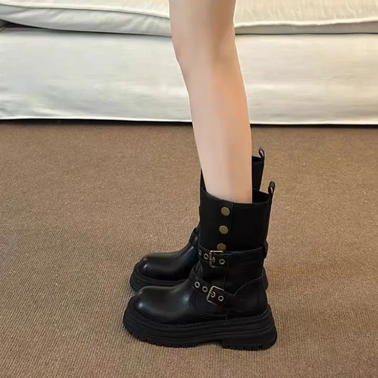 OBWA Ankle Boots Women's-6