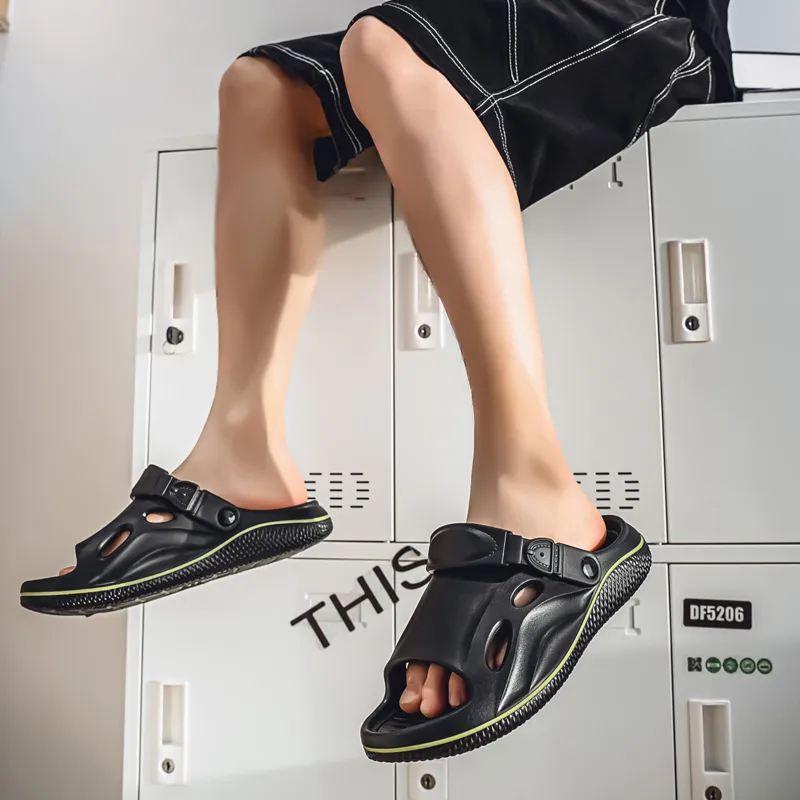 FCMM Beach Sandals Men Black-17