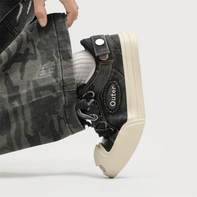FCMM Low Top Skateboard Shoes Men's-12
