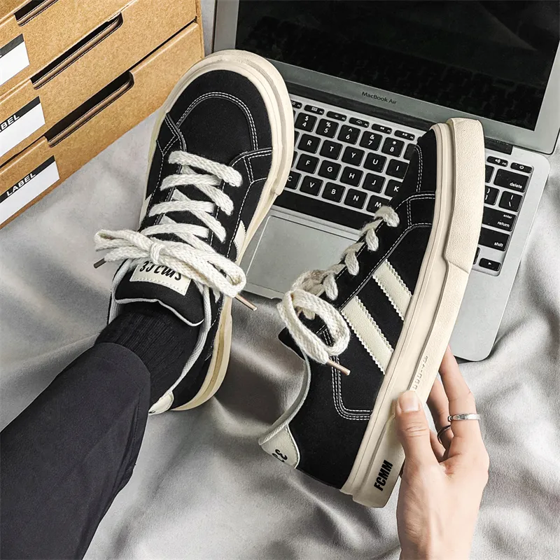 FCMM Low Top Canvas Shoes Men's-9