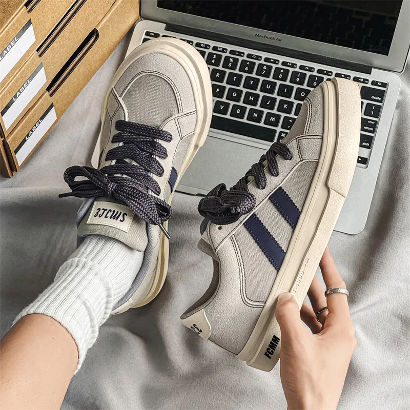 FCMM Low Top Canvas Shoes Men's-15