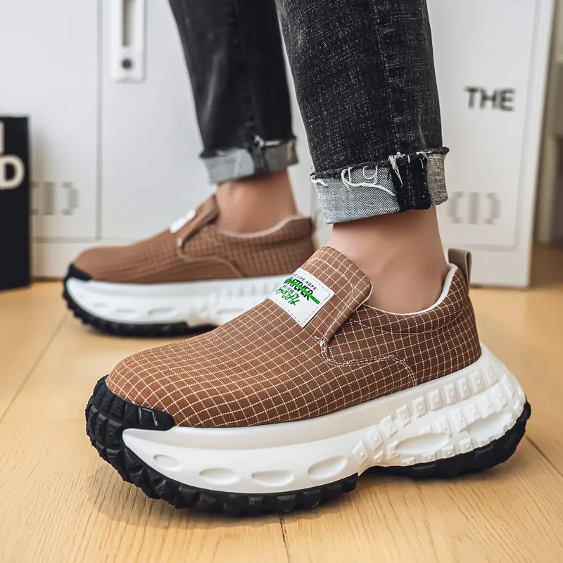 FCMM Low Top Chunky Sneakers Men's Box-11