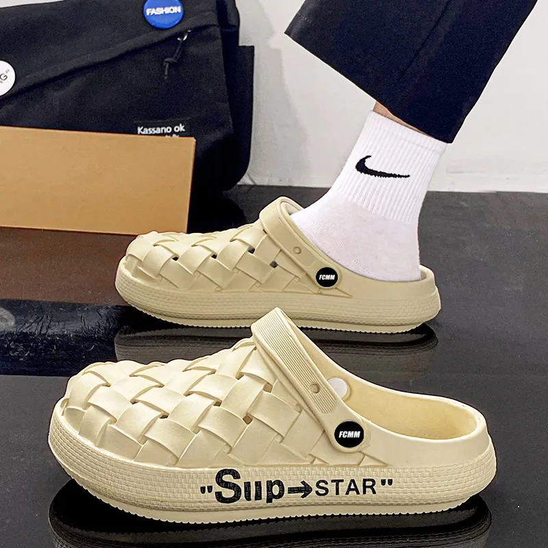 FCMM Closed Toe Slippers Unisex-7