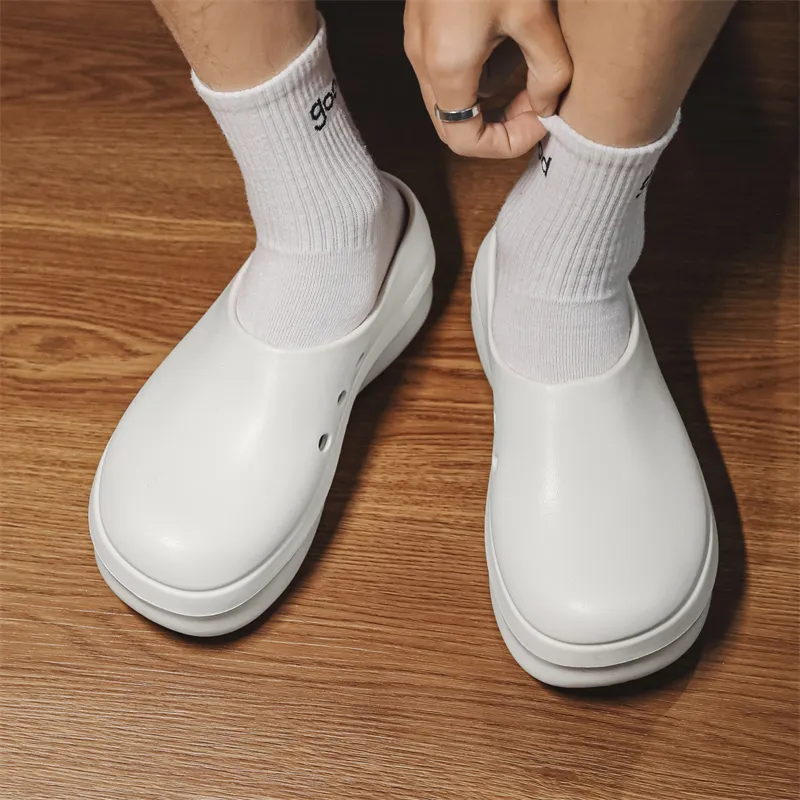 FCMM Rubber Sole Closed Toe Slippers Men's-12