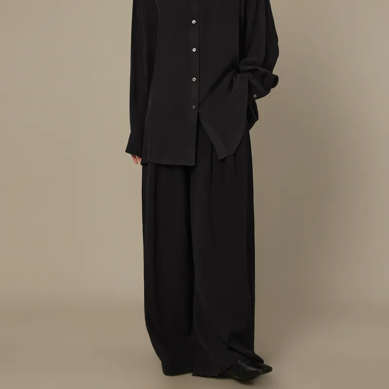THE SEA LIFE Casual Pants Women's Black Mage-4