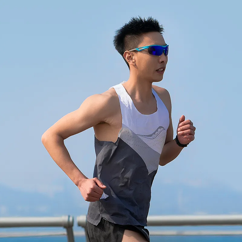 Saucony SS24 Tank Top Men's White Base With Black And Gray Colorblock Print Combo-4