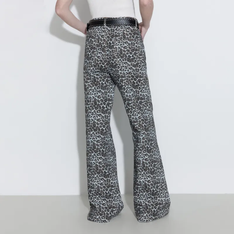 CUBIC Jeans Women's Leopard Print-4