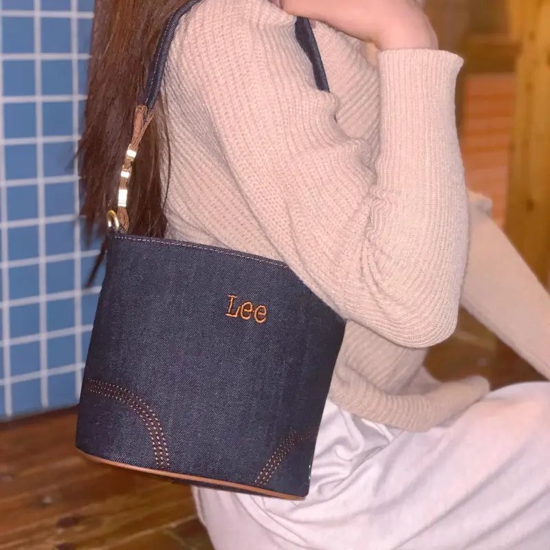 Lee Fabric Shoulder Bag Regular Women's Original Beef Color-2