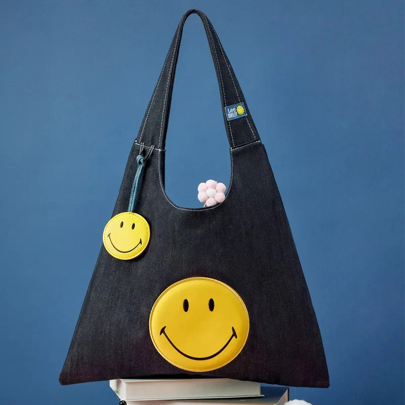 Lee Smiley® Collaboration Smiley Face Bag, Fashion Trend Tote Bag Fabric Tote Regular Unisex Original Denim-3