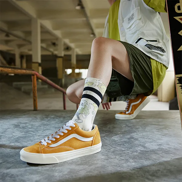 Stance Mid Calf Socks Unisex Ecru-1