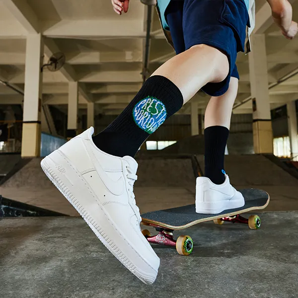 Stance x FEIQINXIONGDIDIANYING,LIANMINGKUAN Mid Calf Socks Unisex-6
