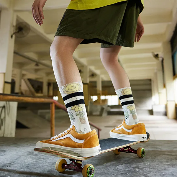 Stance Mid Calf Socks Unisex Ecru-2