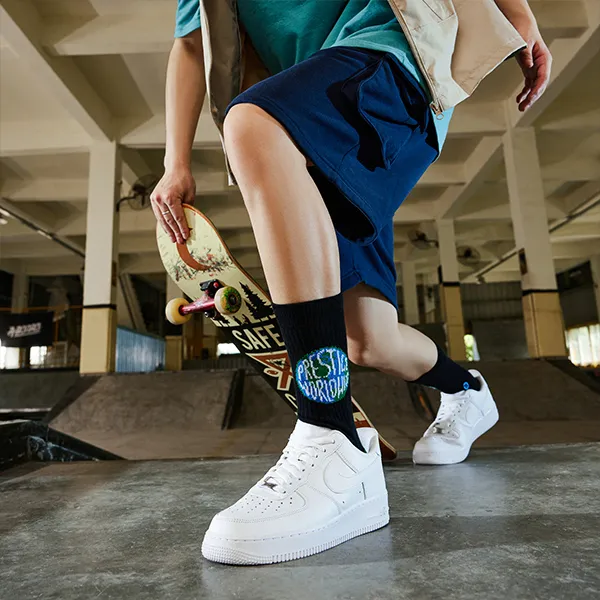 Stance x FEIQINXIONGDIDIANYING,LIANMINGKUAN Mid Calf Socks Unisex-4